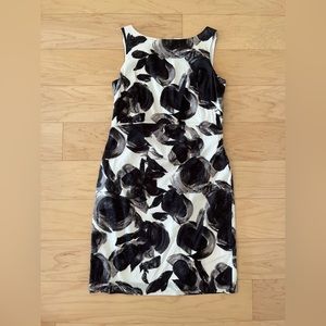 Ann Tyler dress in size 4 petite